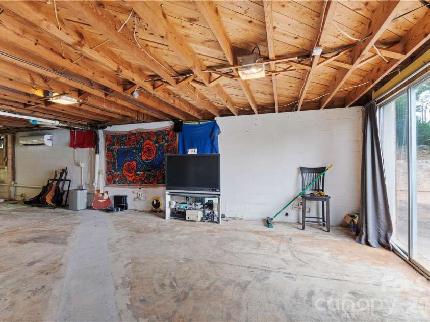 3333 Eastwood Avenue, Morganton, NC 28655.  MLS# CAR4422258, YatesRealty ID 49277. 