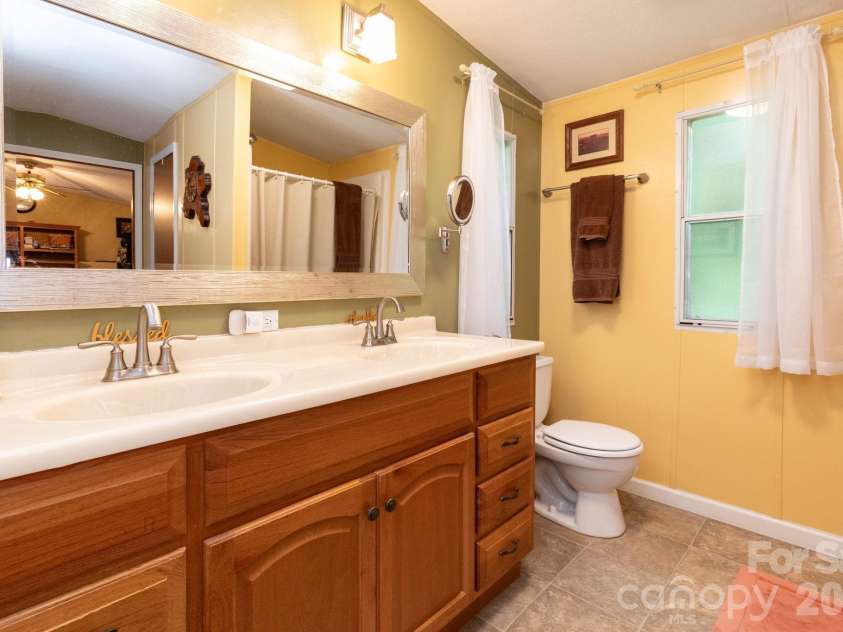 48 Melissa Lane, Leicester, NC 28748.  MLS# CAR4417154, YatesRealty ID 49278. 