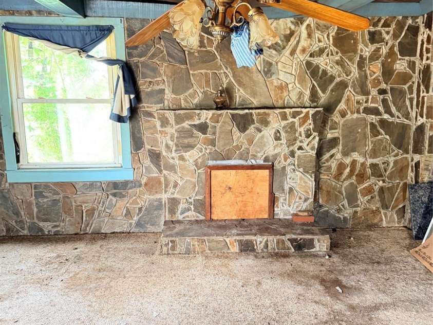 725 Tron Avenue, Valdese, NC 28690.  MLS# CAR4422280, YatesRealty ID 49279. 