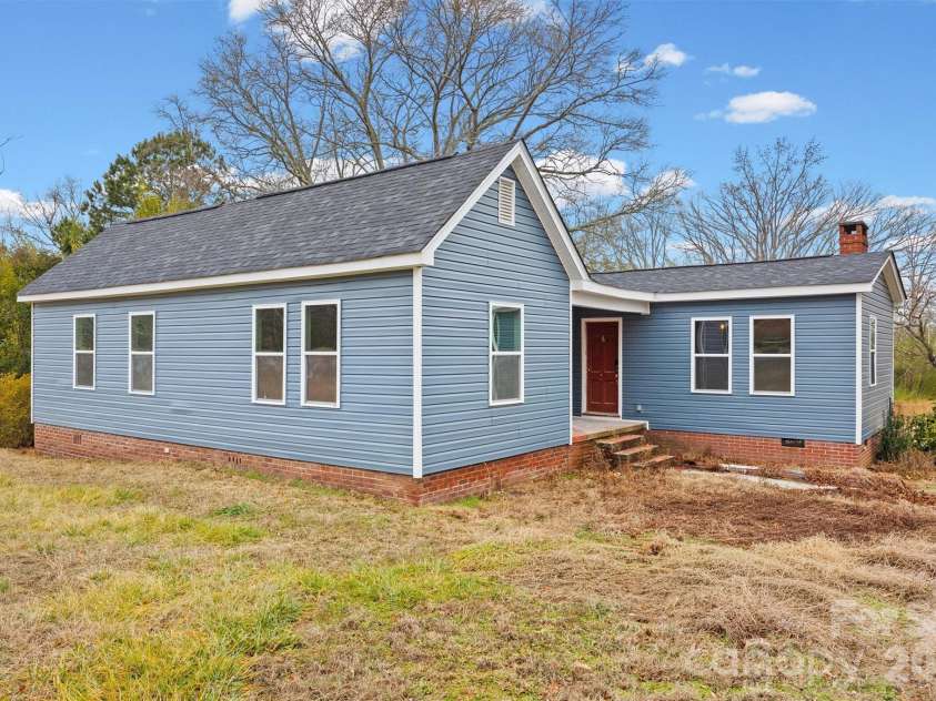 3526 Mount Holly Road, Edgemoor, SC 29712.  MLS# CAR4341150, YatesRealty ID 4928. 