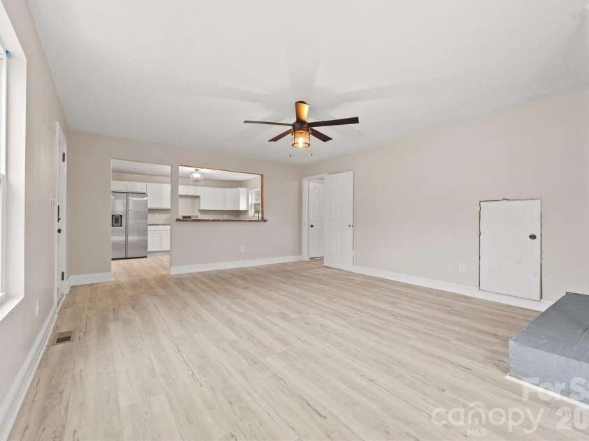 3526 Mount Holly Road, Edgemoor, SC 29712.  MLS# CAR4341150, YatesRealty ID 4928. 