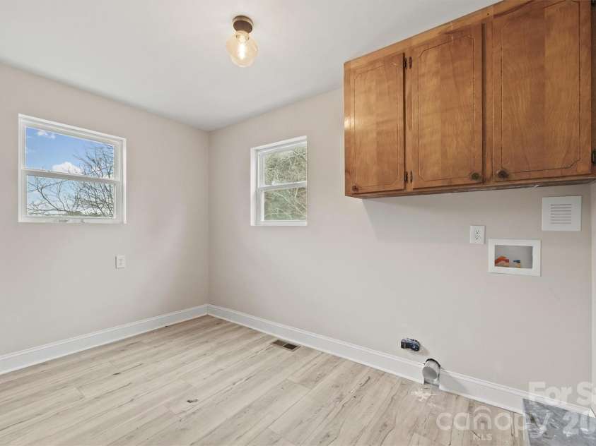 3526 Mount Holly Road, Edgemoor, SC 29712.  MLS# CAR4341150, YatesRealty ID 4928. 