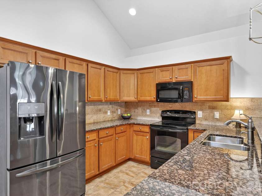 3546 Bank Court, Matthews, NC 28105.  MLS# CAR4320664, YatesRealty ID 4928. 
