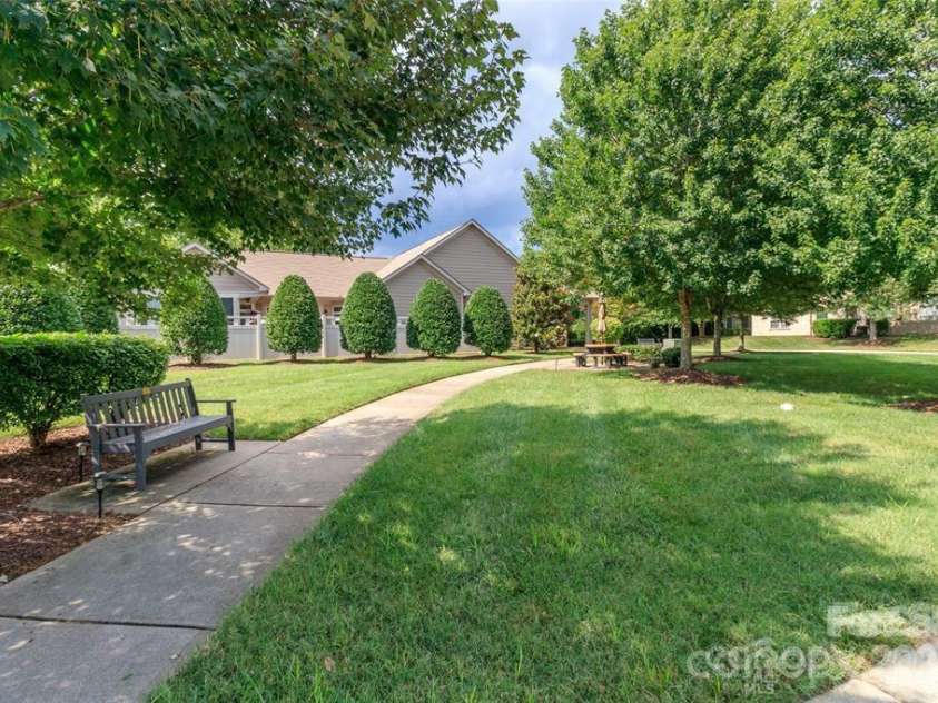 3546 Bank Court, Matthews, NC 28105.  MLS# CAR4320664, YatesRealty ID 4928. Walking Trails