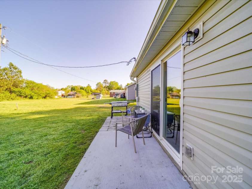 833 Generation Lane, Clover, SC 29710.  MLS# CAR4245041, YatesRealty ID 4928. 