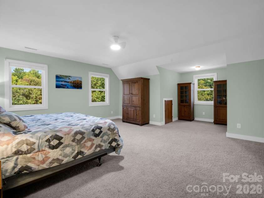 119 Mountain Bluff Trail, Hendersonville, NC 28792.  MLS# CAR4422233, YatesRealty ID 49280. Spacious guest room #1 - upper level