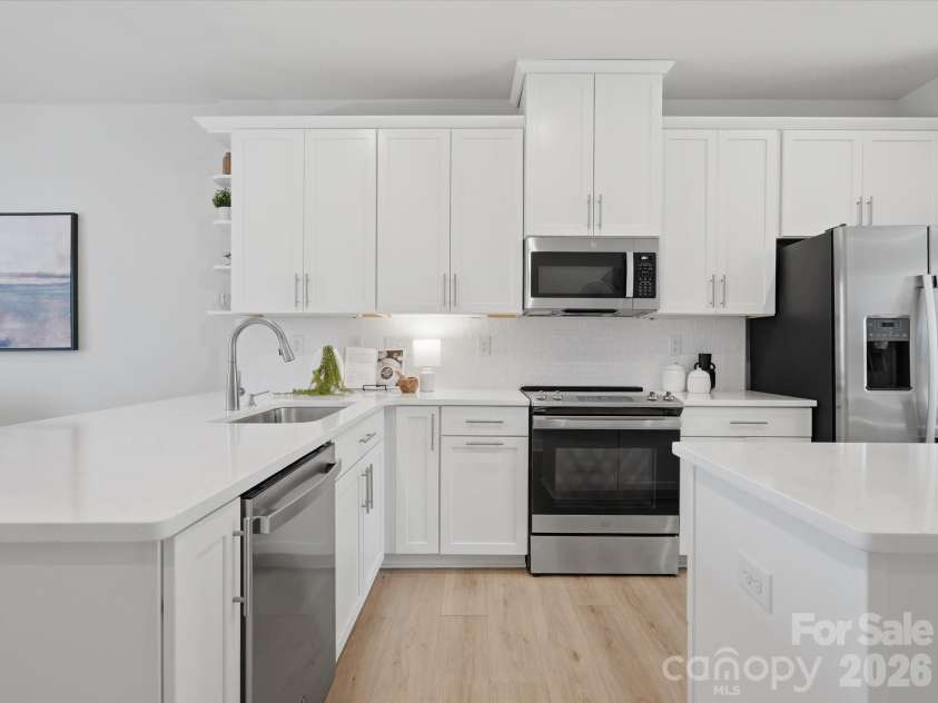 3122 Coquina Lane, Charlotte, NC 28206.  MLS# CAR4421612, YatesRealty ID 49282. 