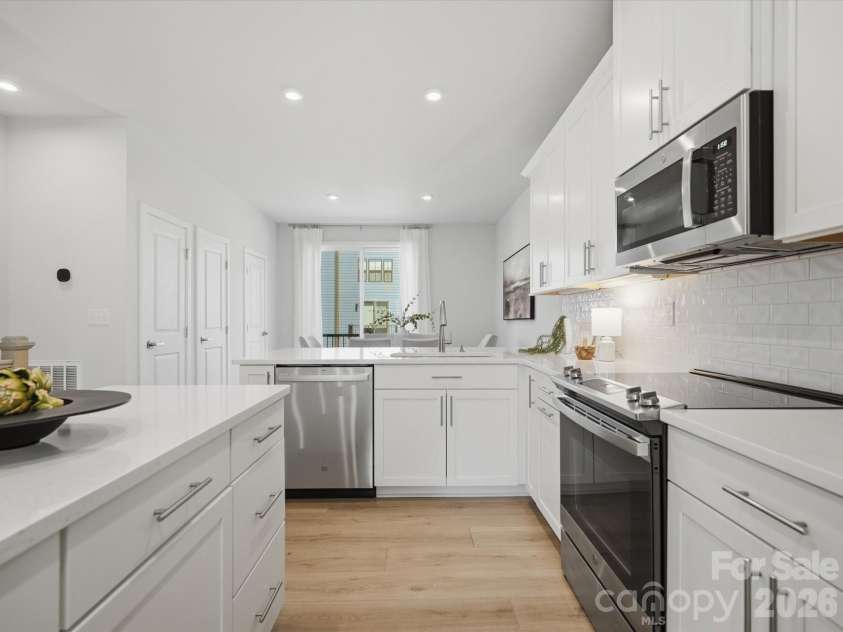 3122 Coquina Lane, Charlotte, NC 28206.  MLS# CAR4421612, YatesRealty ID 49282. 
