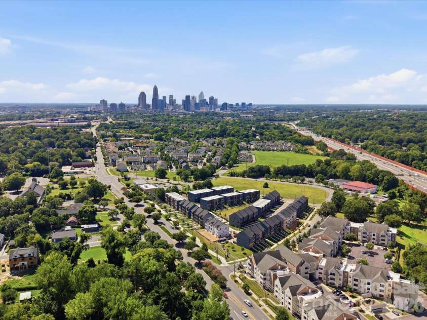 3122 Coquina Lane, Charlotte, NC 28206.  MLS# CAR4421612, YatesRealty ID 49282. 