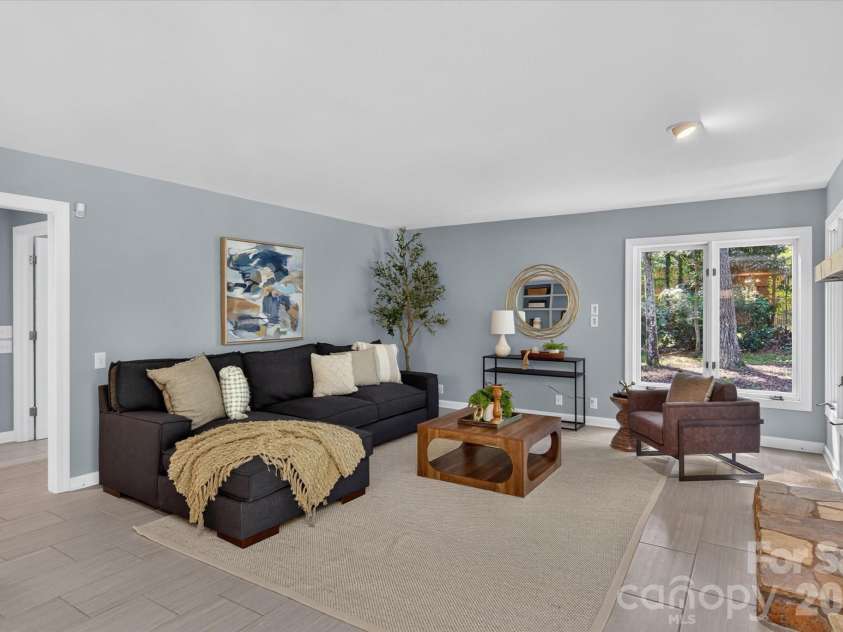 4418 Horseshoe Bend, Matthews, NC 28104.  MLS# CAR4420956, YatesRealty ID 49284. 