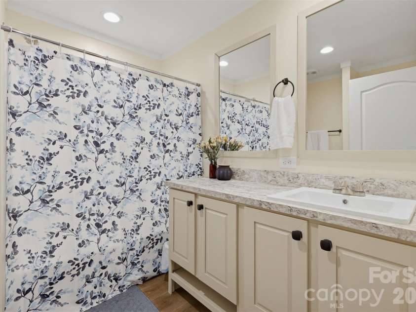 591 Moore Lane, Taylorsville, NC 28681.  MLS# CAR4415452, YatesRealty ID 49286. 