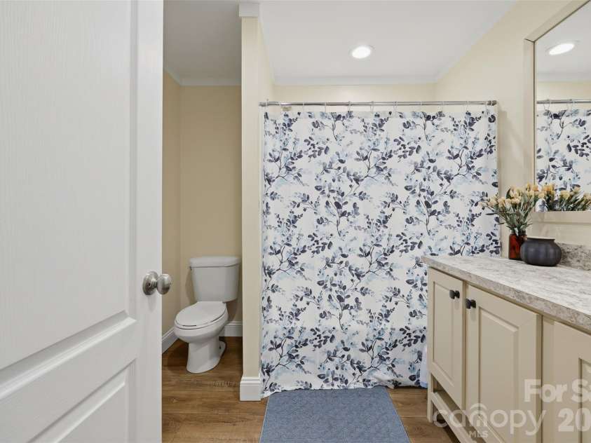 591 Moore Lane, Taylorsville, NC 28681.  MLS# CAR4415452, YatesRealty ID 49286. Guest  bathroom