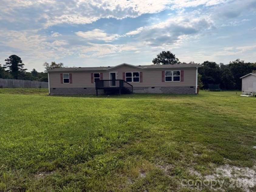 37 Mossy Brook Trail, Hendersonville, NC 28792.  MLS# CAR4418383, YatesRealty ID 49287. 