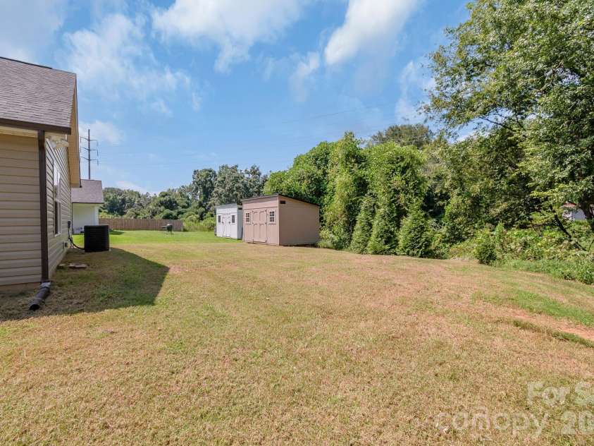 360 Sexton Street, Kannapolis, NC 28081.  MLS# CAR4416394, YatesRealty ID 49288. Backyard