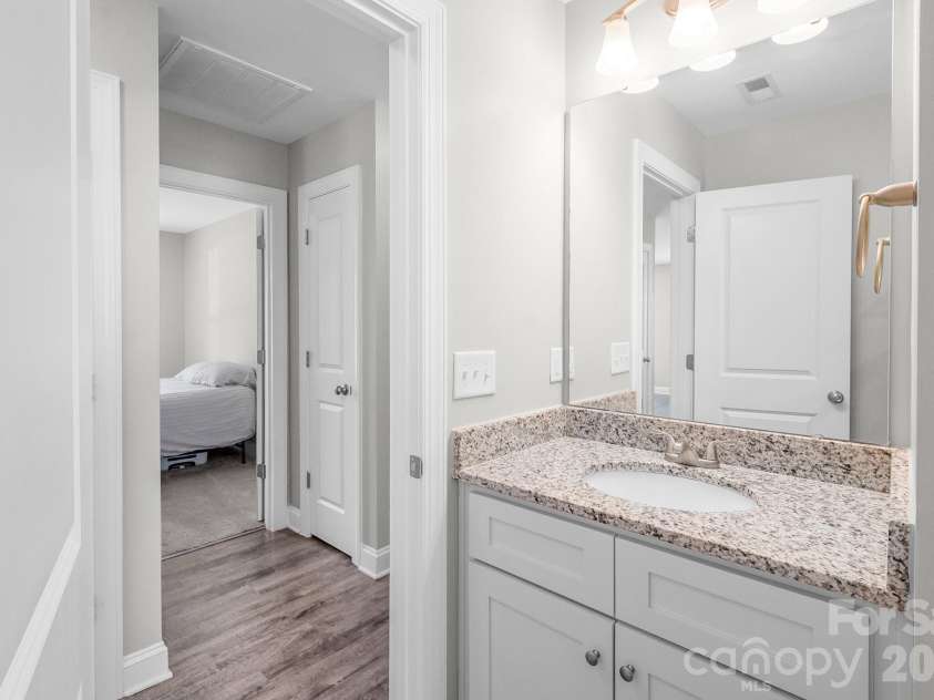 360 Sexton Street, Kannapolis, NC 28081.  MLS# CAR4416394, YatesRealty ID 49288. Full Bath