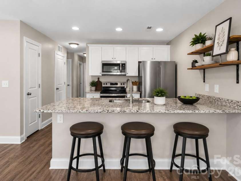 360 Sexton Street, Kannapolis, NC 28081.  MLS# CAR4416394, YatesRealty ID 49288. Kitchen