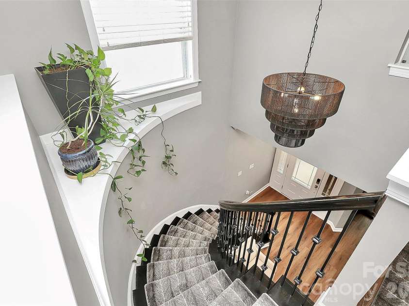 5519 Hubbard Point Drive, Charlotte, NC 28269.  MLS# CAR4419851, YatesRealty ID 49289. 