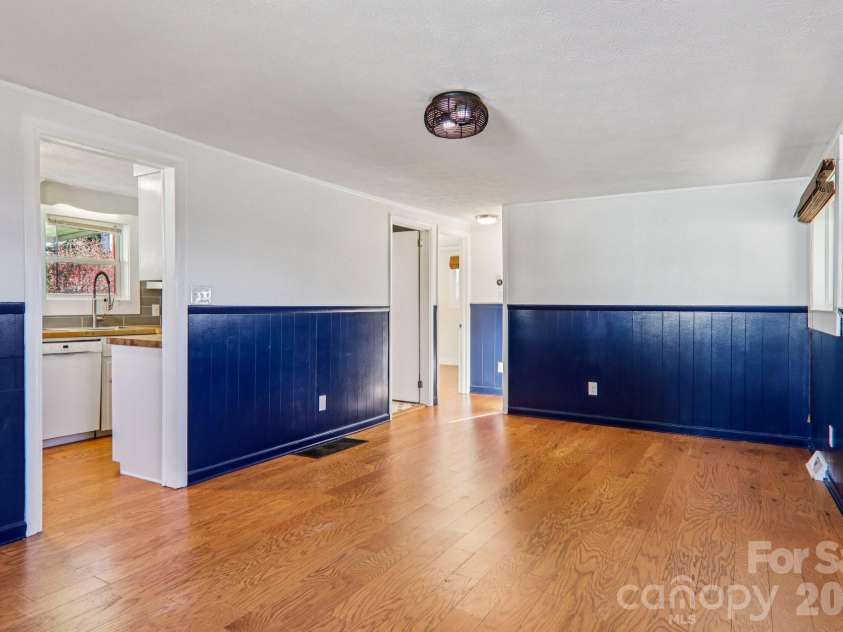 11 Huffman Road, Asheville, NC 28806.  MLS# CAR4355865, YatesRealty ID 4929. 