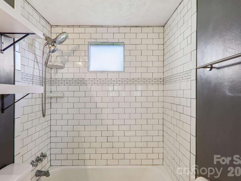 11 Huffman Road, Asheville, NC 28806.  MLS# CAR4355865, YatesRealty ID 4929. 