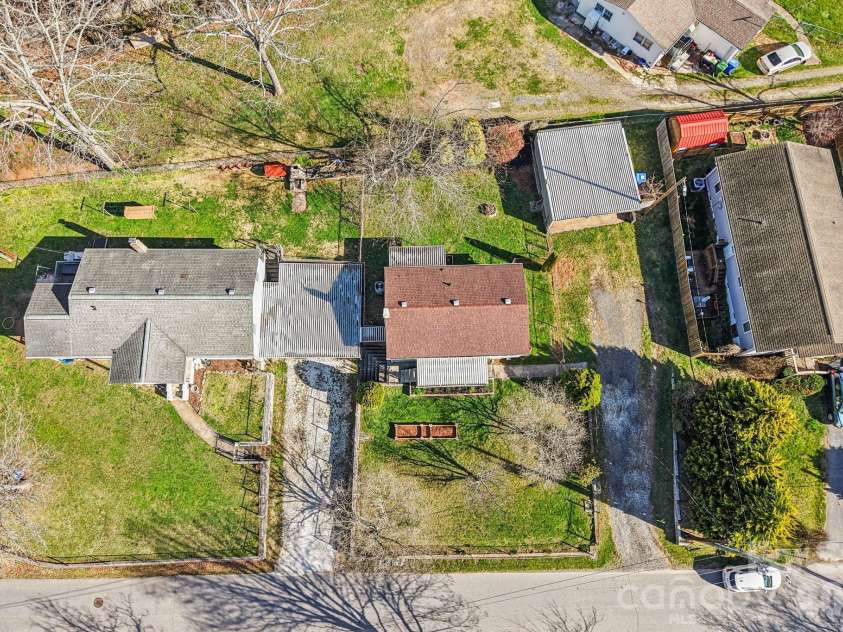 11 Huffman Road, Asheville, NC 28806.  MLS# CAR4355865, YatesRealty ID 4929. 