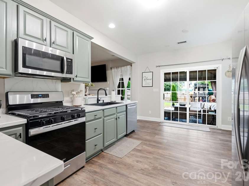 6006 Pine Cone Lane, Monroe, NC 28110.  MLS# CAR4420631, YatesRealty ID 49291. 