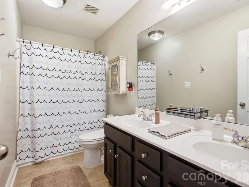 6006 Pine Cone Lane, Monroe, NC 28110.  MLS# CAR4420631, YatesRealty ID 49291. 