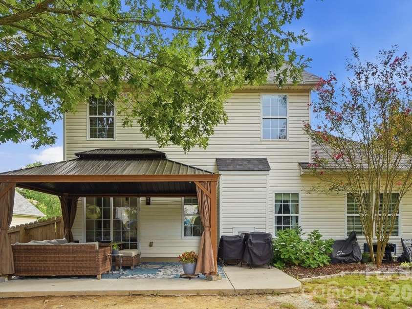 6006 Pine Cone Lane, Monroe, NC 28110.  MLS# CAR4420631, YatesRealty ID 49291. 