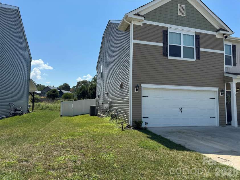 116 wheatfield Road, Fletcher, NC 28732.  MLS# CAR4417836, YatesRealty ID 49292. 