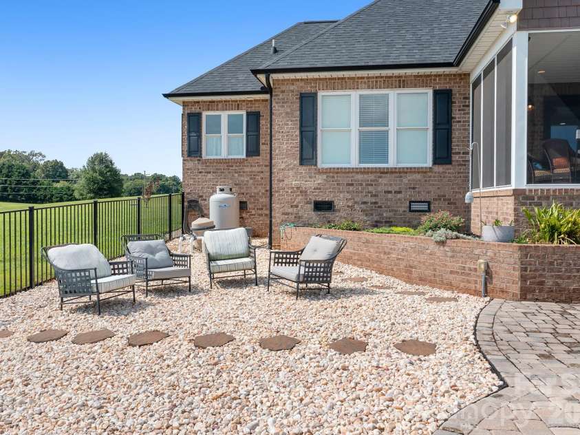 2261 Eva Court, Lincolnton, NC 28092.  MLS# CAR4417585, YatesRealty ID 49293. 
