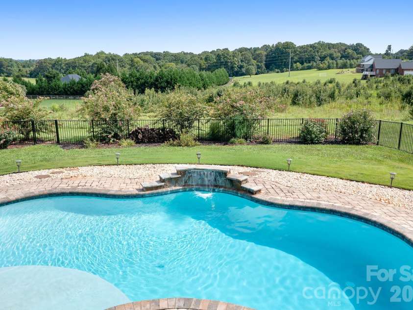 2261 Eva Court, Lincolnton, NC 28092.  MLS# CAR4417585, YatesRealty ID 49293. 