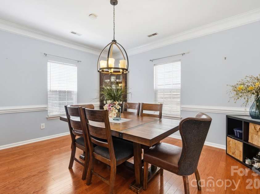 15320 Edgewater Forest Lane, Charlotte, NC 28278.  MLS# CAR4399243, YatesRealty ID 49294. 