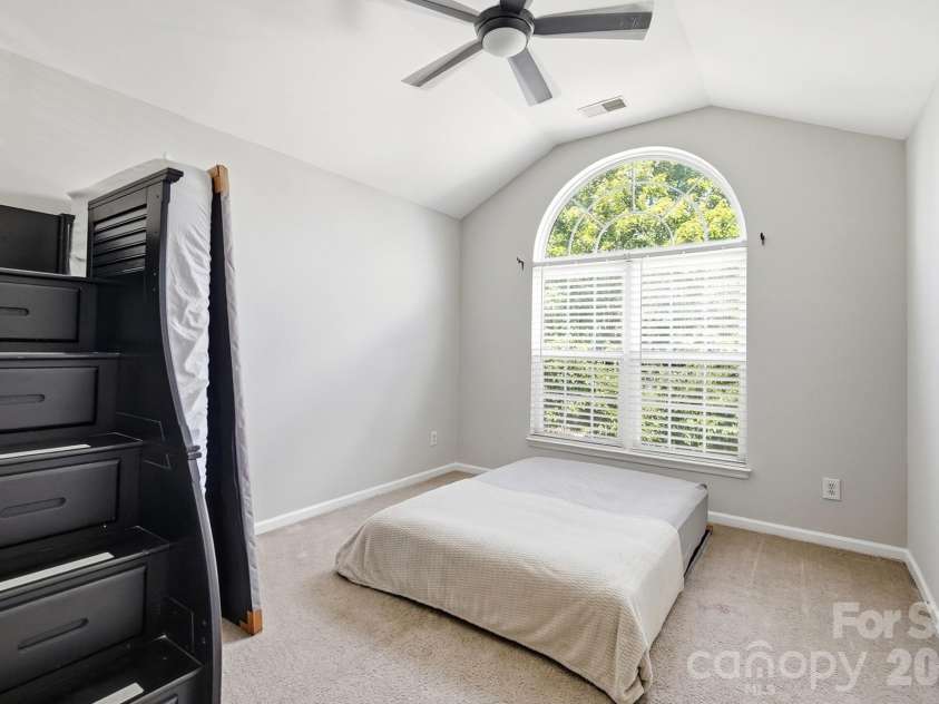 15320 Edgewater Forest Lane, Charlotte, NC 28278.  MLS# CAR4399243, YatesRealty ID 49294. 