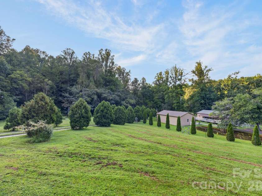2437 Rosedale Drive, Lenoir, NC 28630.  MLS# CAR4420476, YatesRealty ID 49295. 