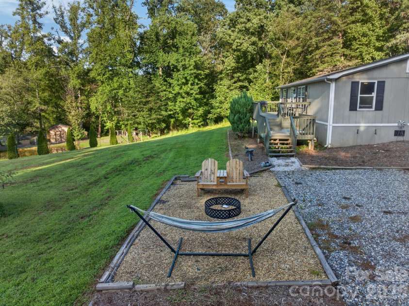 2437 Rosedale Drive, Lenoir, NC 28630.  MLS# CAR4420476, YatesRealty ID 49295. 