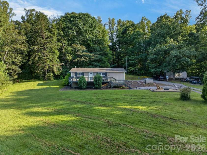 2437 Rosedale Drive, Lenoir, NC 28630.  MLS# CAR4420476, YatesRealty ID 49295. 