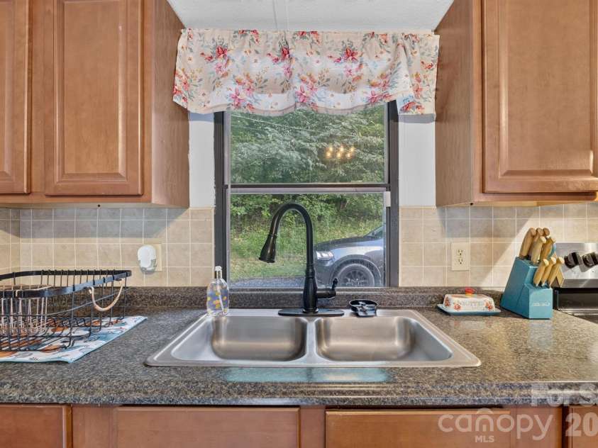 2437 Rosedale Drive, Lenoir, NC 28630.  MLS# CAR4420476, YatesRealty ID 49295. 