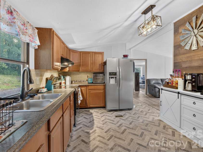 2437 Rosedale Drive, Lenoir, NC 28630.  MLS# CAR4420476, YatesRealty ID 49295. 