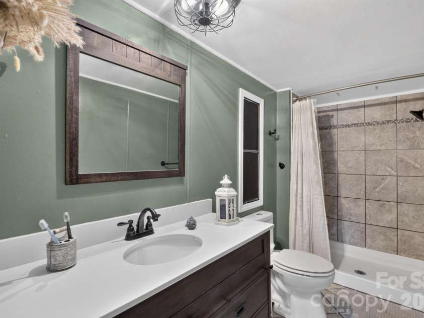 2437 Rosedale Drive, Lenoir, NC 28630.  MLS# CAR4420476, YatesRealty ID 49295. 