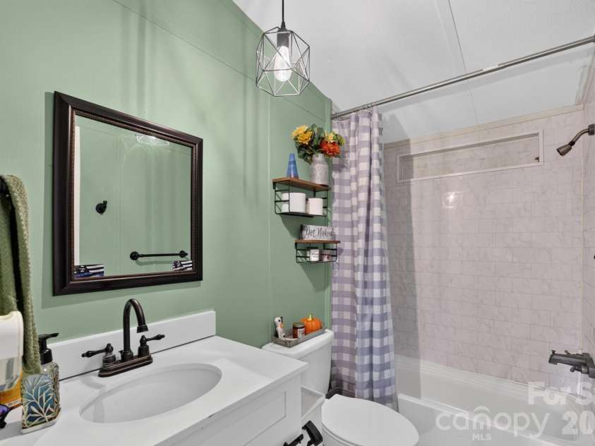 2437 Rosedale Drive, Lenoir, NC 28630.  MLS# CAR4420476, YatesRealty ID 49295. 