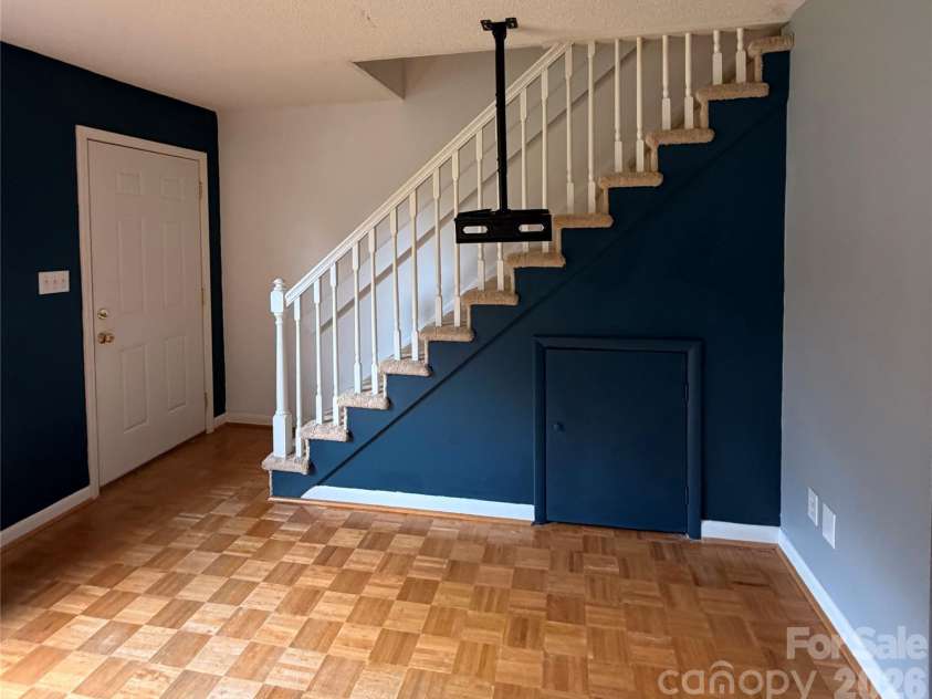 103 Crestlane Drive, Morganton, NC 28655.  MLS# CAR4422193, YatesRealty ID 49297. Living Room