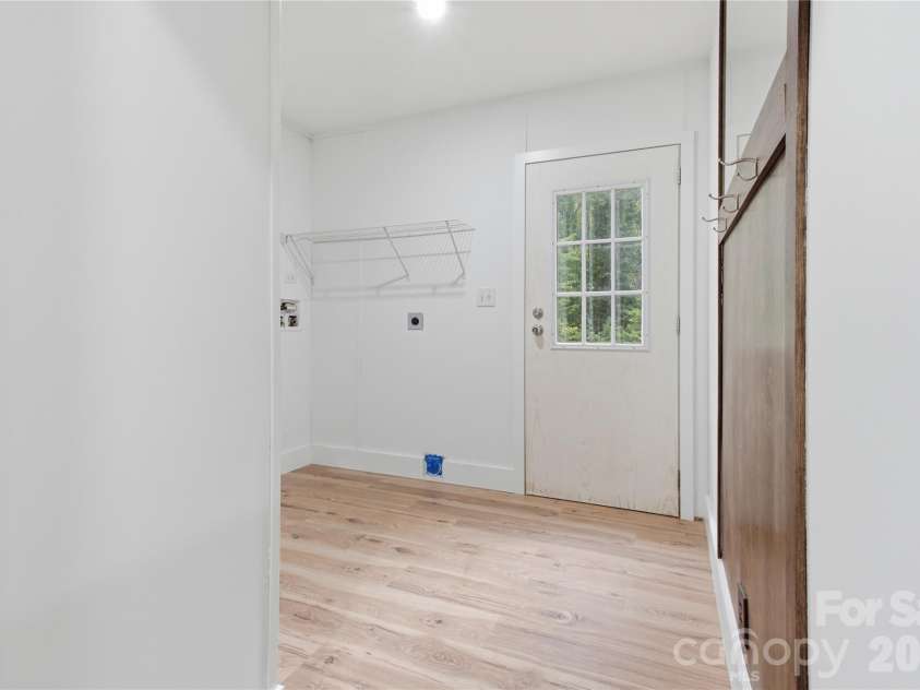 55 Harris Ridge Road, Candler, NC 28715.  MLS# CAR4420194, YatesRealty ID 49298. 