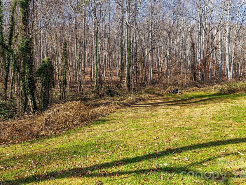 55 Harris Ridge Road, Candler, NC 28715.  MLS# CAR4420194, YatesRealty ID 49298. 