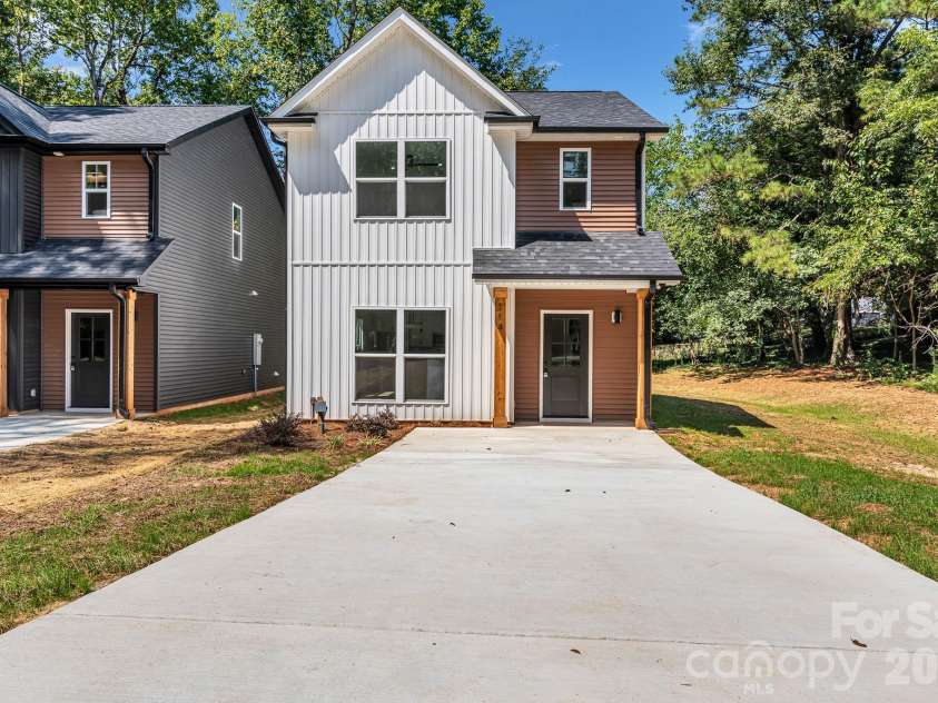 114 Yadkin Avenue, Spencer, NC 28159.  MLS# CAR4422284, YatesRealty ID 49299. 
