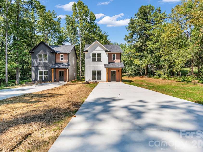 114 Yadkin Avenue, Spencer, NC 28159.  MLS# CAR4422284, YatesRealty ID 49299. 