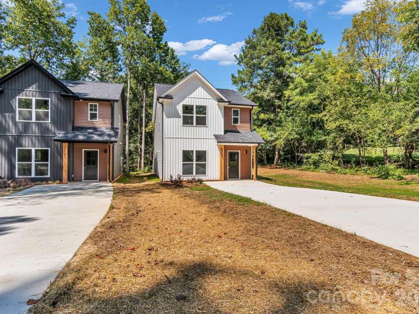 114 Yadkin Avenue, Spencer, NC 28159.  MLS# CAR4422284, YatesRealty ID 49299. 