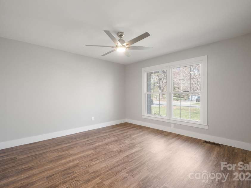 306 7th Street Place, Conover, NC 28613.  MLS# CAR4234782, YatesRealty ID 493. 