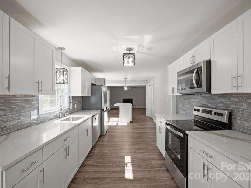 306 7th Street Place, Conover, NC 28613.  MLS# CAR4234782, YatesRealty ID 493. 