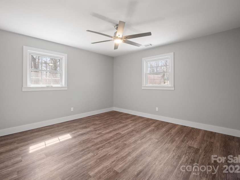 306 7th Street Place, Conover, NC 28613.  MLS# CAR4234782, YatesRealty ID 493. 