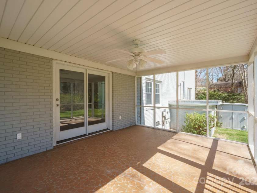 306 7th Street Place, Conover, NC 28613.  MLS# CAR4234782, YatesRealty ID 493. 