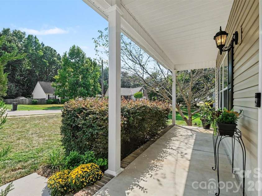 206 Brookstone Way, Salisbury, NC 28146.  MLS# CAR4422259, YatesRealty ID 49301. 